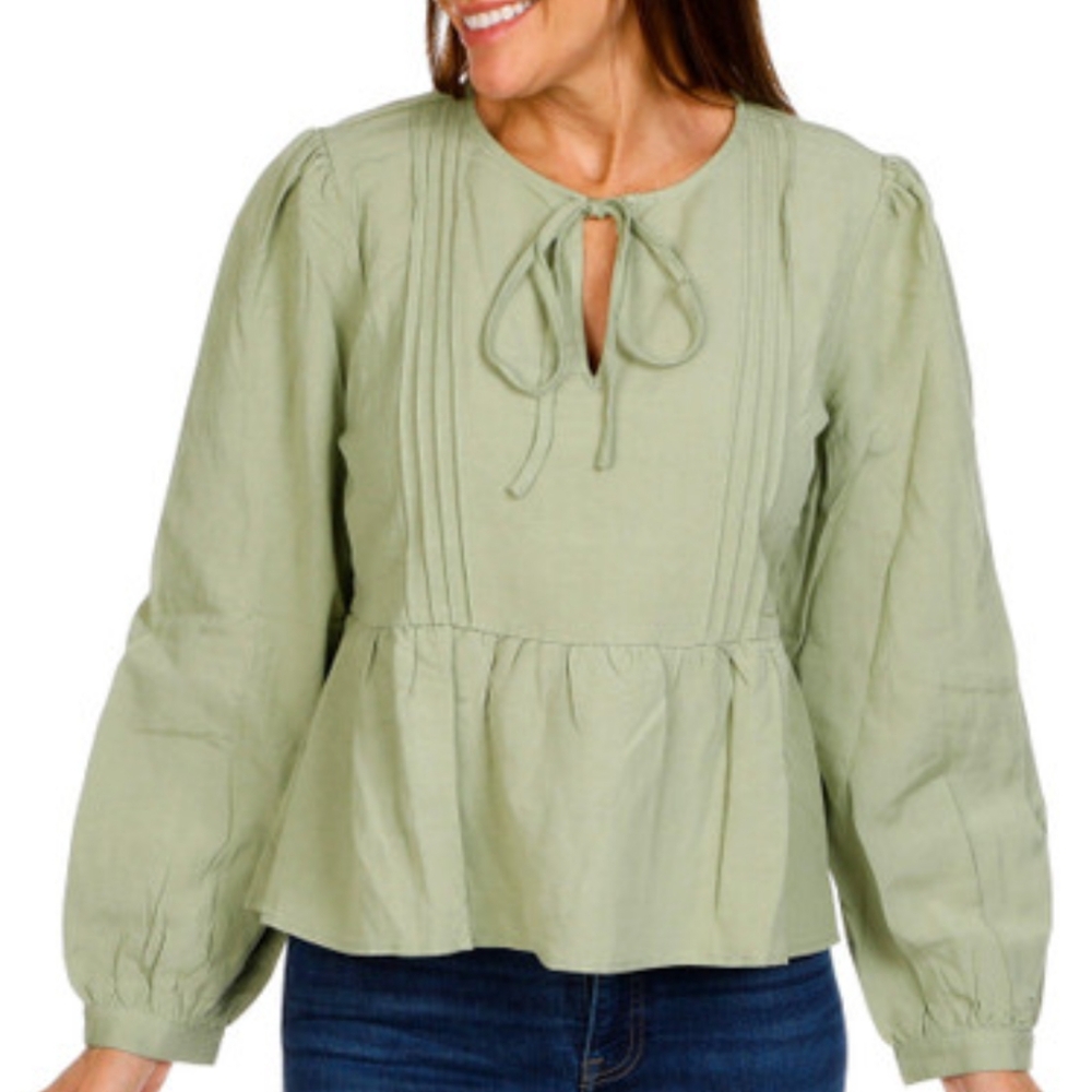 Lost + Wander Olive Green Linen Peasant Top W/ Pleated Front & Peplum Detail